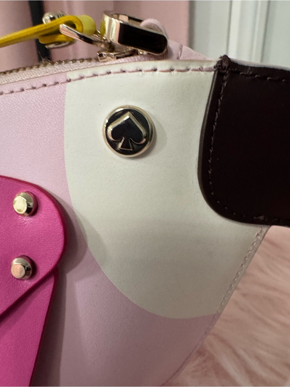 🦜 Kate Spade Parrot Crossbody – Serving Looks, Not Seeds - Picture 11 of 12